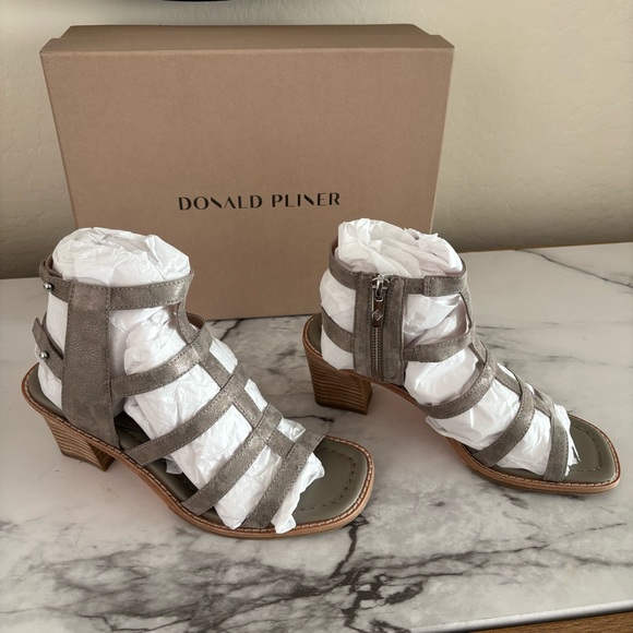 Donald Pliner Women's Janessa Strappy Sandals - Taupe - Picture 10 of 11